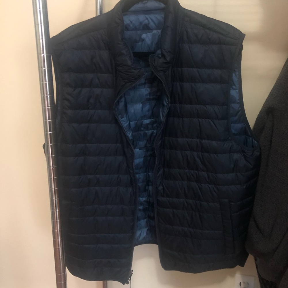Michael Kors Men’s Vest (Reversible)